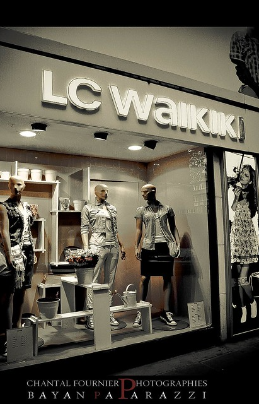 LC Waikiki banner picture 2